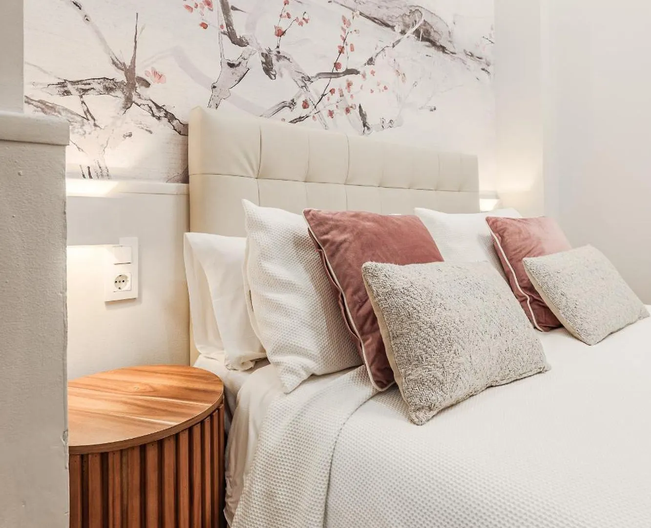 Precioso Estudio En San Julian Sevilla, Ac Wifi Hiniesta Estudio 0*, Seville Spain