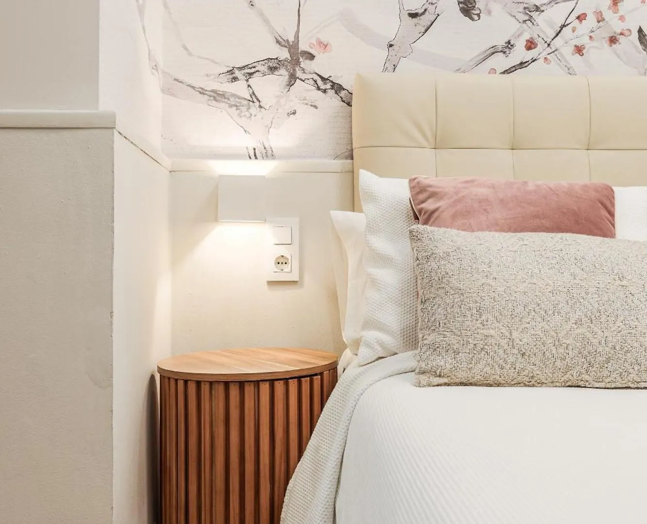 Precioso Estudio En San Julian Sevilla, Ac Wifi Hiniesta Estudio 0*, Seville