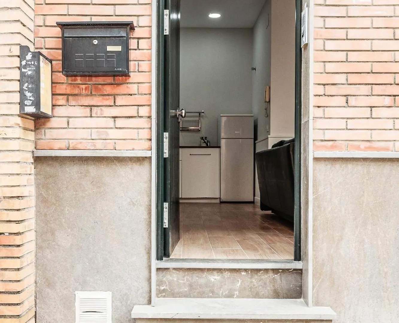 Precioso Estudio En San Julian Sevilla, Ac Wifi Hiniesta Estudio Spain